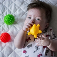 Coffret De 5 Balles Bebe Eveil Sensoriel Au Meilleur Prix E Leclerc